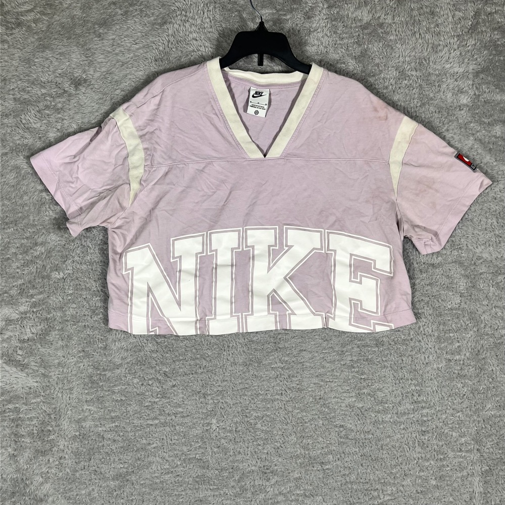Nike Team Women Lavender Purple V-Neck Cropped Jersey Graphic T-Shirt Medium